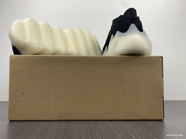 H68031 400 YEEZY ADIDAS 0717